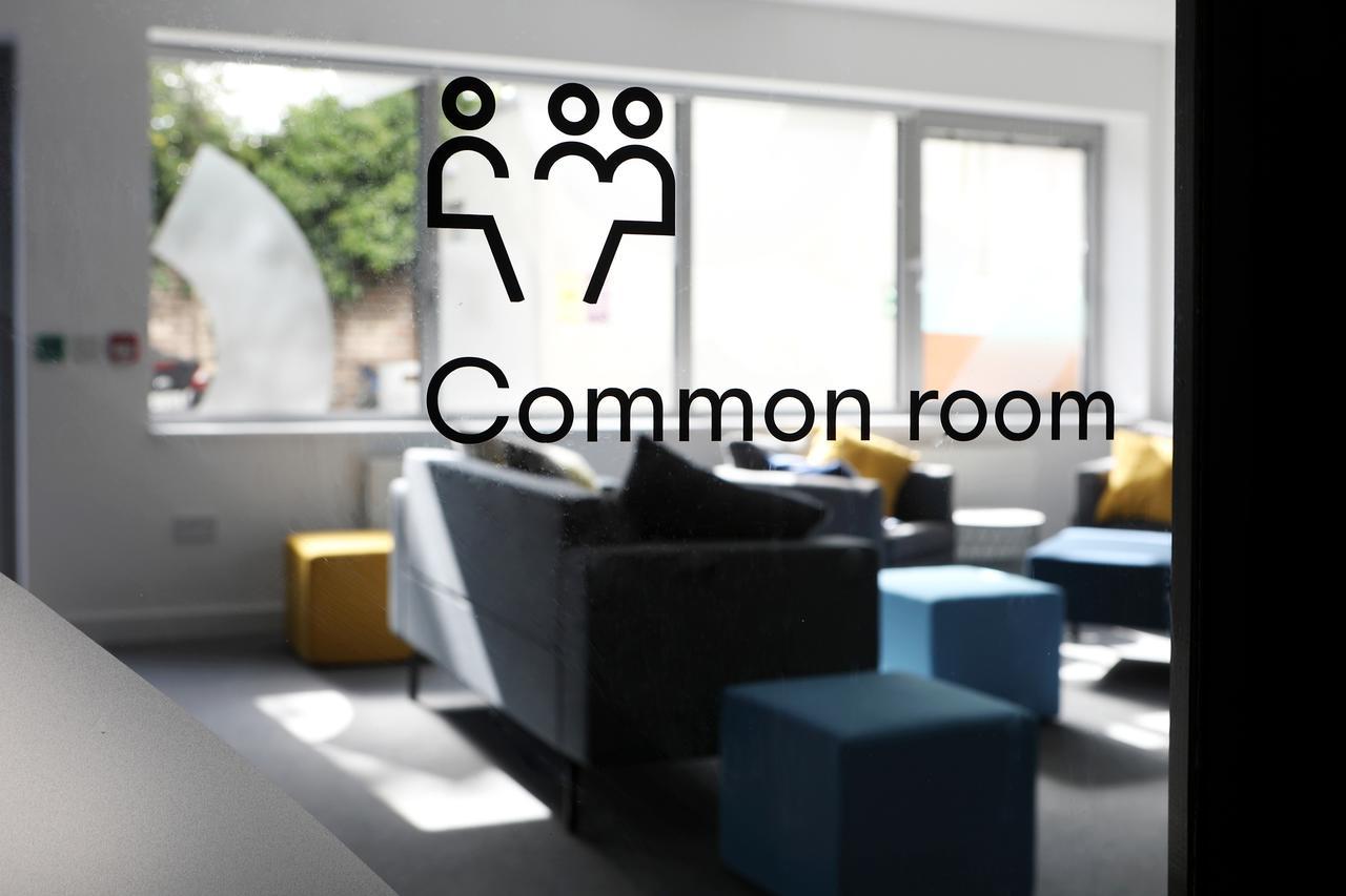 Aparto - Montrose Booterstown Экстерьер фото